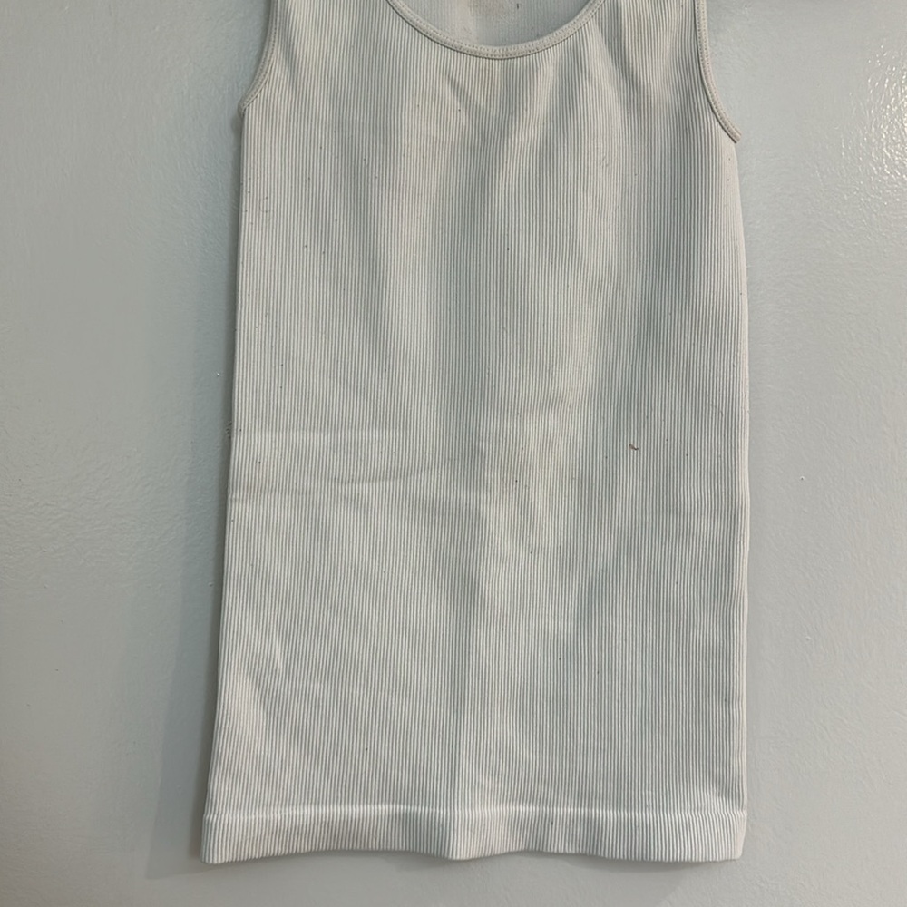 MOVING SALE Sugarlips Original Ribbed White Seamless Tank Top - Picture 4 of 7